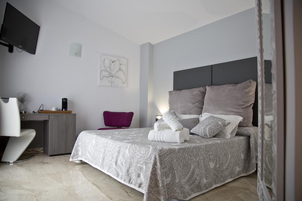 La Font Del Roc Hotell Coma-ruga Rum bild