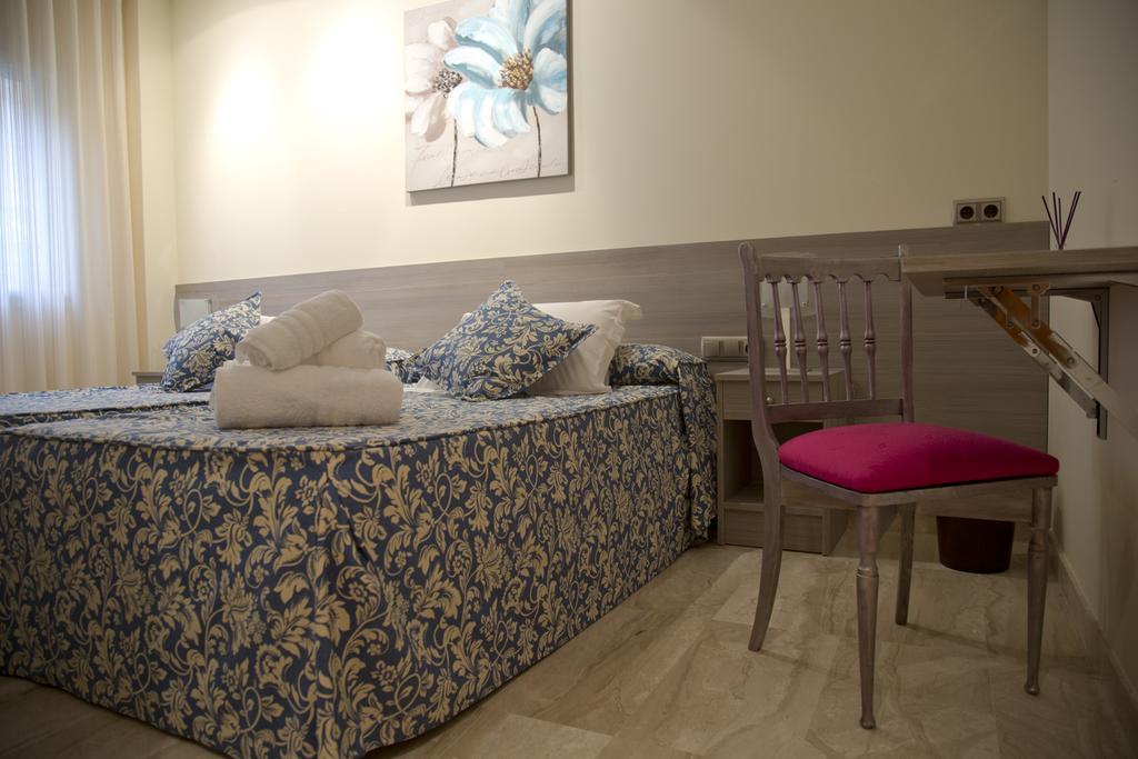 La Font Del Roc Hotell Coma-ruga Rum bild